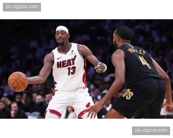 热火阿德巴约隔扣韦尔成比赛转折 斯波轮换策略激发球队活力 热火阿德巴约隔扣韦尔成比赛转折 斯波轮换策略激发球队活力